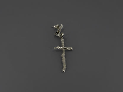 Dangle Cross Earring LevenExclusive