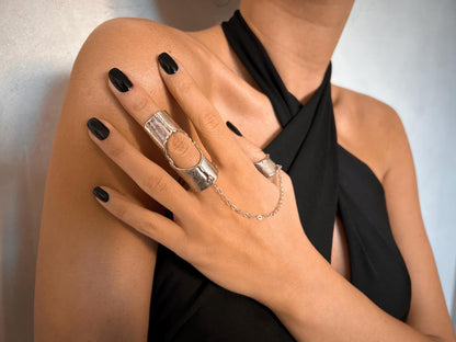 ვერცხლის ბეჭედი ჯაჭვით